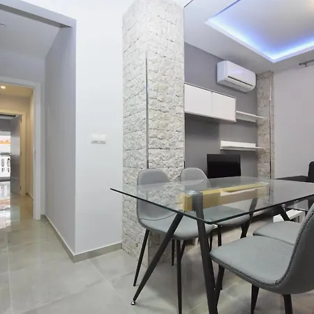 Appartement Luxury 2 *