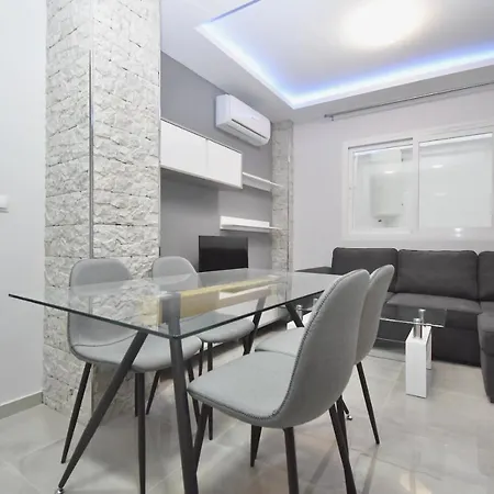 דירה Luxury 2 פואנגירולה